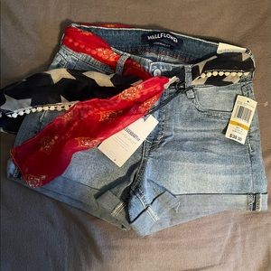 Jean shorts with American flag scarf